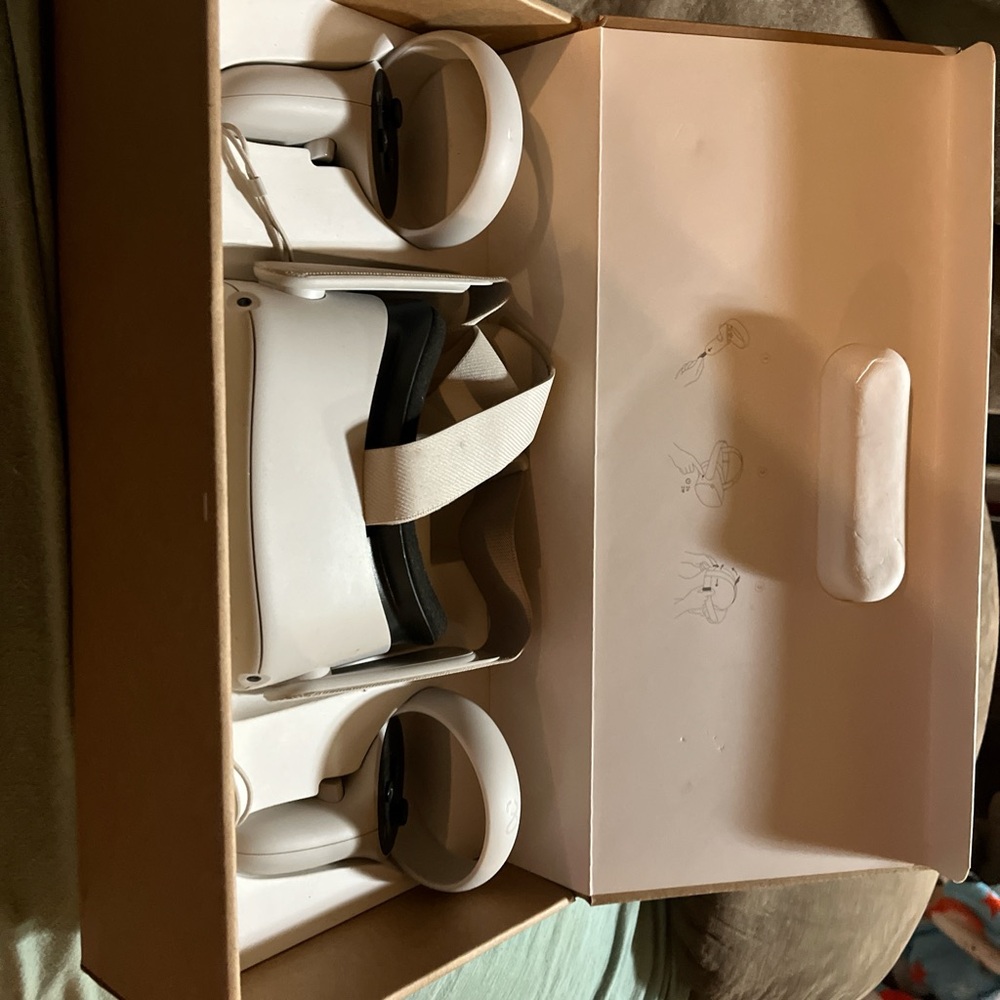 oculus game been played 3 or 4 times But it works perfect nothing wrong with it